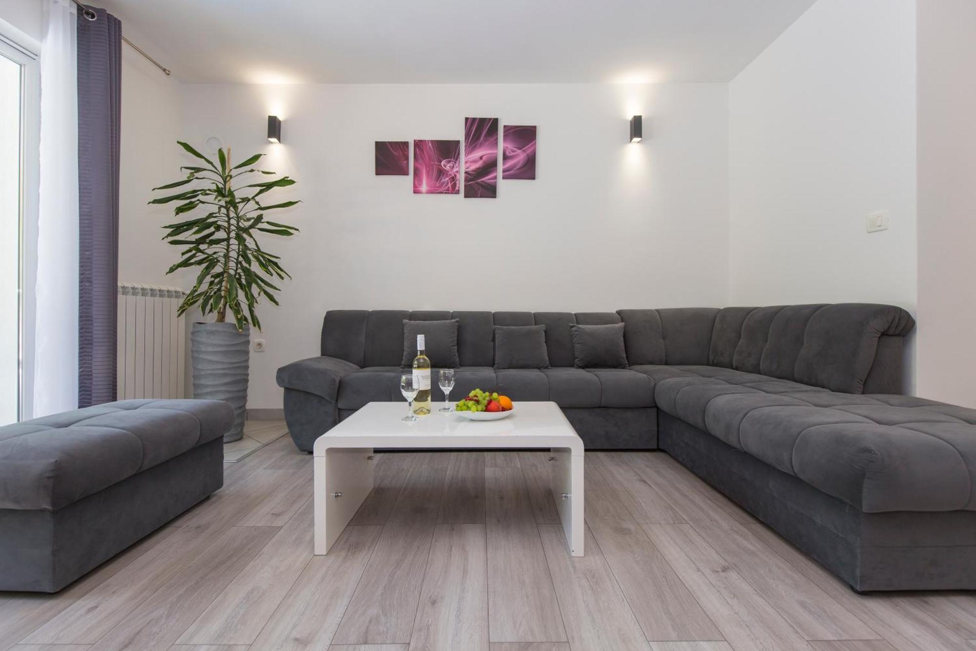 Holiday Home Rea Лабин Екстериор снимка