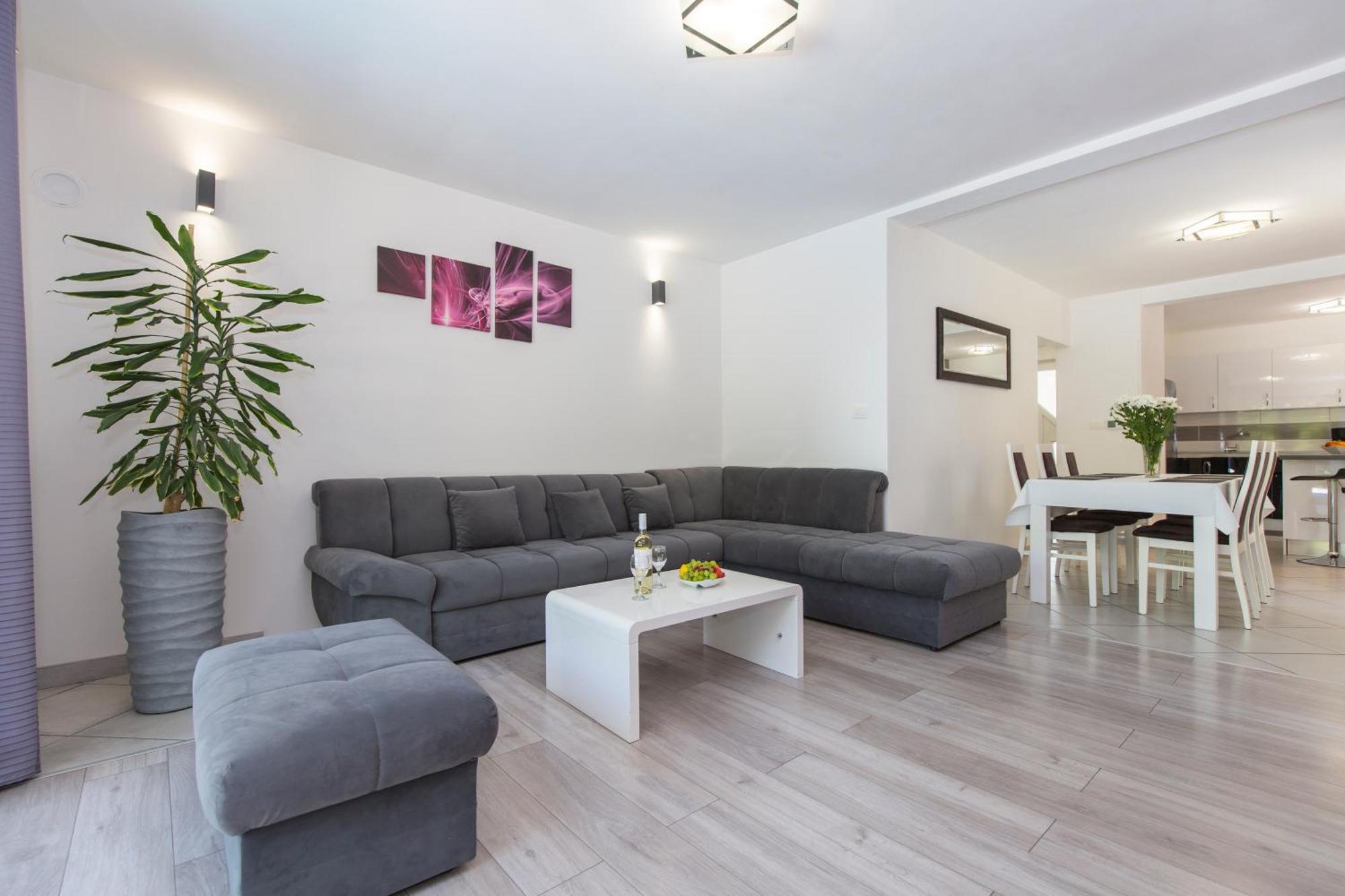 Holiday Home Rea Лабин Екстериор снимка