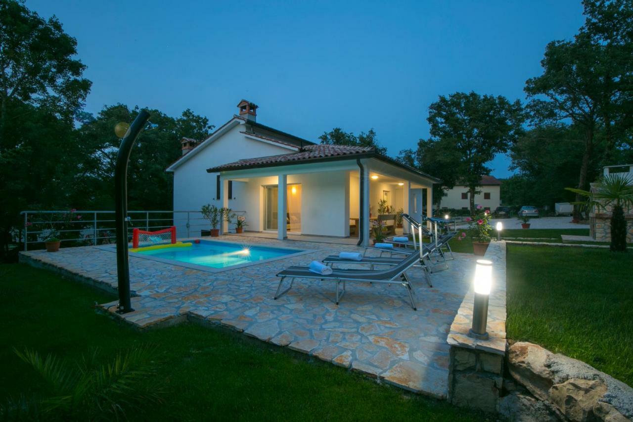 Holiday Home Rea Лабин Екстериор снимка
