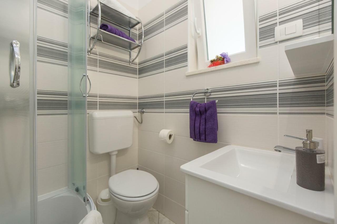 Holiday Home Rea Лабин Екстериор снимка