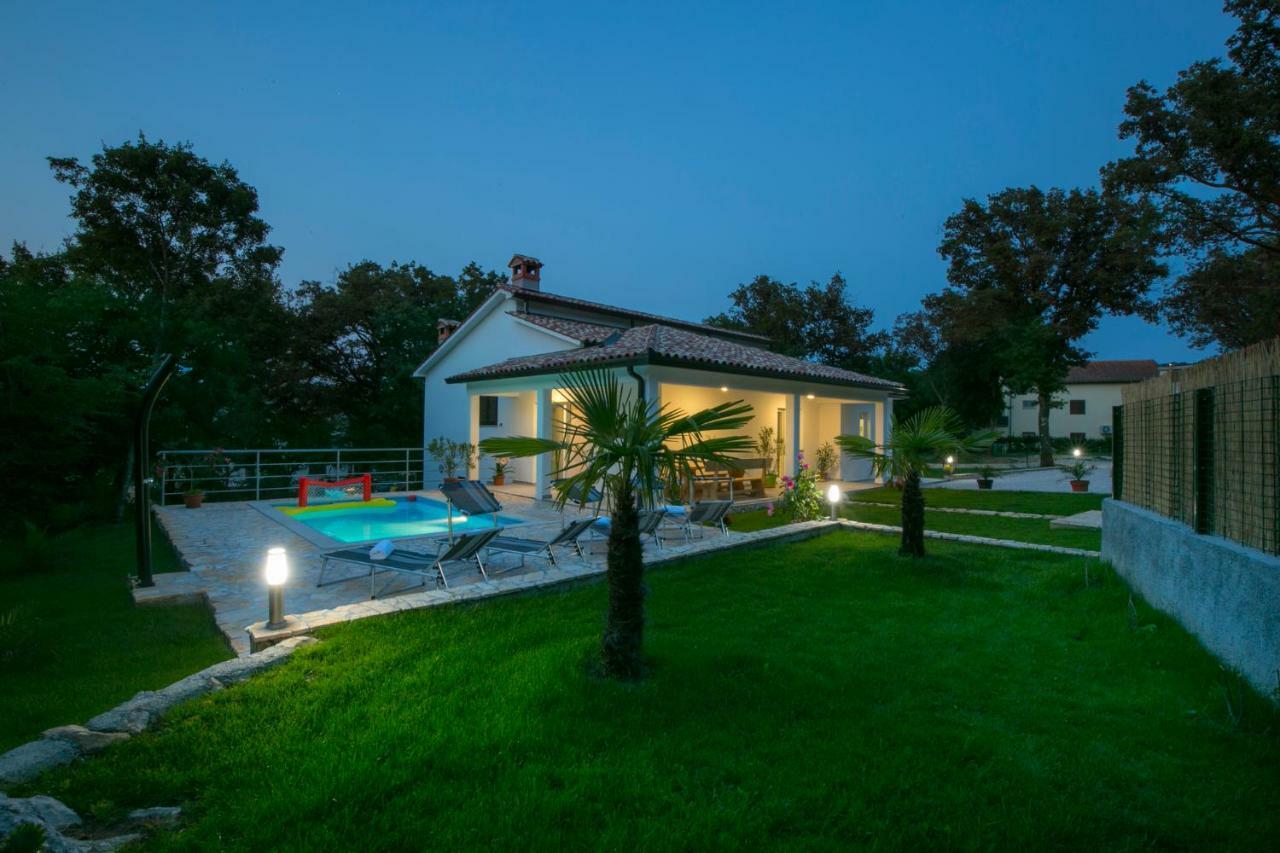 Holiday Home Rea Лабин Екстериор снимка